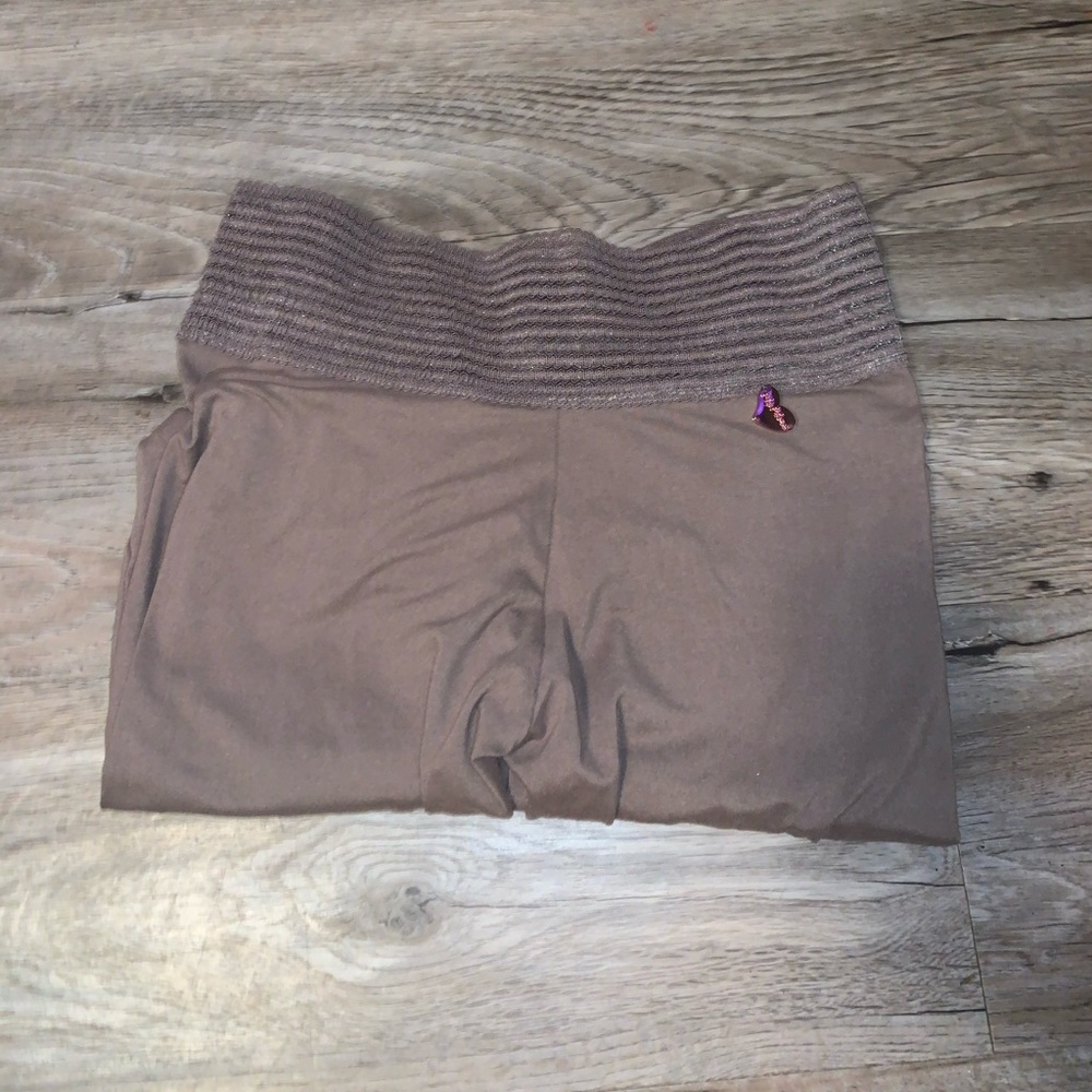 Cute Booty Lounge Leggings (Basic Booty)